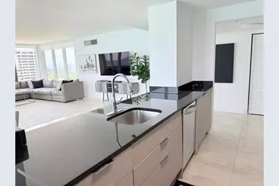 10275 Collins Ave #1210, Bal Harbour, FL 33154 - Photo 7