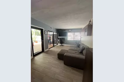 447 NW 98th Ct, Miami, FL 33172 - Photo 5