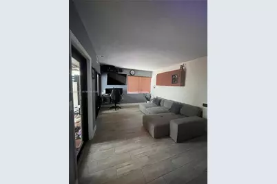 447 NW 98th Ct, Miami, FL 33172 - Photo 15