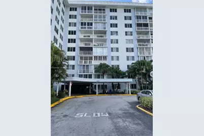 4200 Hillcrest Dr #401, Hollywood, FL 33021 - Photo 1