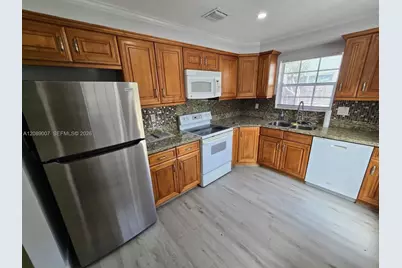 2500 NE 19th Ave #1, Lighthouse Point, FL 33064 - Photo 7