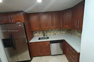 825 Brickell Bay Dr, Miami, FL 33131 - Photo 7