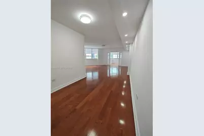 825 Brickell Bay Dr #651, Miami, FL 33131 - Photo 3