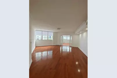 825 Brickell Bay Dr #651, Miami, FL 33131 - Photo 13