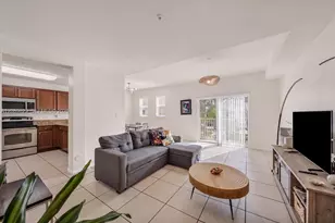 11603 NW 89th St, Doral, FL 33178 - Photo 3