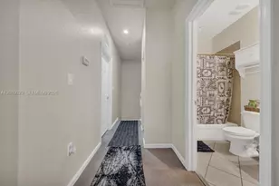 11603 NW 89th St, Doral, FL 33178 - Photo 23