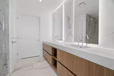 1400 Biscayne Blvd #3502, Miami, FL 33132 - Photo 23