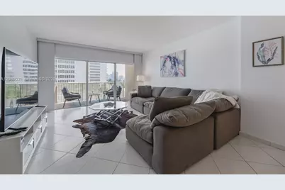 1980 S Ocean Dr #5G, Hallandale Beach, FL 33009 - Photo 1