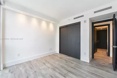 1010 Brickell Ave #3905, Miami, FL 33131 - Photo 11