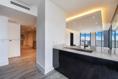 1010 Brickell Ave #3905, Miami, FL 33131 - Photo 7