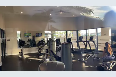 10948 W 32nd Ln, Hialeah, FL 33018 - Photo 3