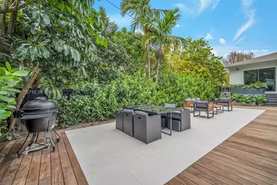 1430 SW 18th St, Miami, FL 33145 - Photo 27