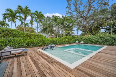 1430 SW 18th St, Miami, FL 33145 - Photo 5