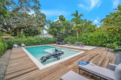 1430 SW 18th St, Miami, FL 33145 - Photo 3