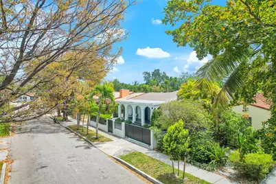 1430 SW 18th St, Miami, FL 33145 - Photo 11