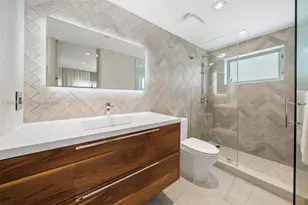 110 Venetian Way (Rivo Alto), Miami Beach, FL 33139 - Photo 35