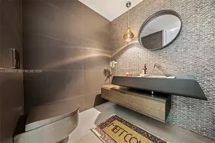 110 Venetian Way (Rivo Alto), Miami Beach, FL 33139 - Photo 23