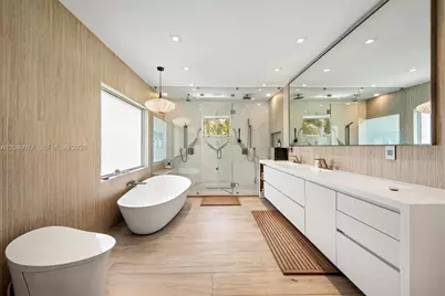 110 Venetian Way (Rivo Alto), Miami Beach, FL 33139 - Photo 29