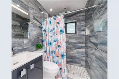2410 SW 99th Ave, Miami, FL 33165 - Photo 9