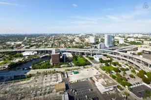 90 SW 3rd St, Miami, FL 33130 - Photo 1