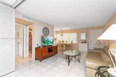 3131 S Ocean Dr #110, Hallandale Beach, FL 33009 - Photo 11