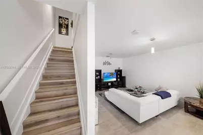 15809 NW 91st Ct, Miami Lakes, FL 33018 - Photo 19