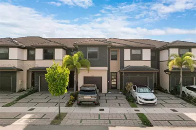 15809 NW 91st Ct, Miami Lakes, FL 33018 - Photo 57