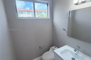 612 NE 12th Ave, Fort Lauderdale, FL 33304 - Photo 5