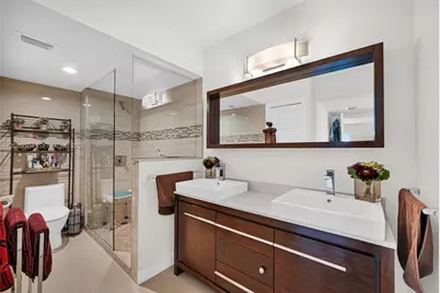 374 Lakeview Dr #204, Weston, FL 33326 - Photo 21