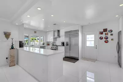 3364 NE 167th St, North Miami Beach, FL 33160 - Photo 5
