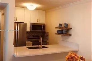 300 Madeira Ave, Coral Gables, FL 33134 - Photo 11