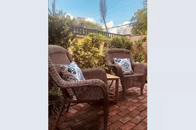 300 Madeira Ave #102, Coral Gables, FL 33134 - Photo 9