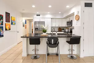 15528 Braemar Ct, Miami Lakes, FL 33014 - Photo 11