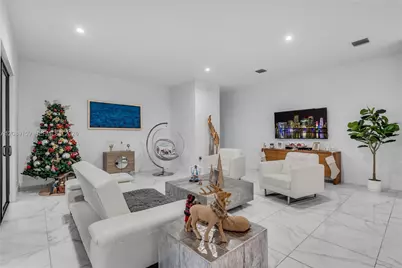 4363 NW 81st Ave, Doral, FL 33166 - Photo 3