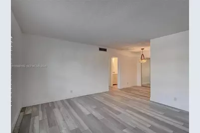 2200 NE 66th St #1401, Fort Lauderdale, FL 33308 - Photo 3