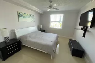 17100 N Bay Rd, Sunny Isles Beach, FL 33160 - Photo 17
