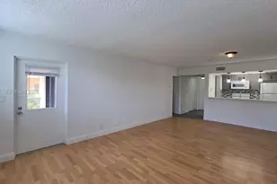 8180 Geneva Ct, Doral, FL 33166 - Photo 5