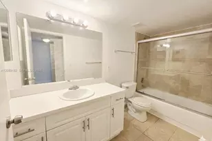 8343 Lake Dr, Doral, FL 33166 - Photo 13