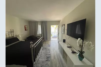 761 Euclid Ave #10, Miami Beach, FL 33139 - Photo 11