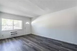7911 Abbott Ave, Miami Beach, FL 33141 - Photo 5