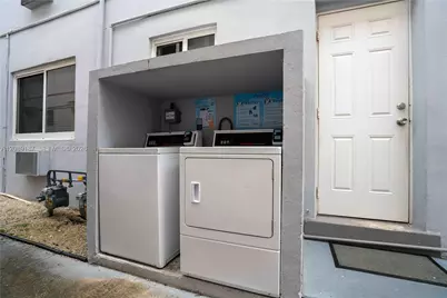 7911 Abbott Ave #9, Miami Beach, FL 33141 - Photo 15