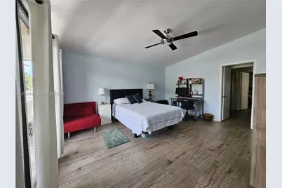 9723 N New River Canal Rd #414, Plantation, FL 33324 - Photo 3