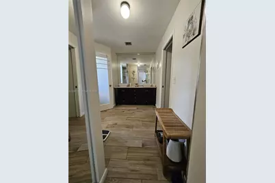 9723 N New River Canal Rd #414, Plantation, FL 33324 - Photo 7