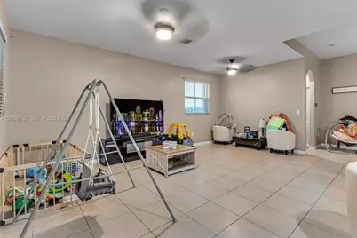 11833 SW 250th Ter, Homestead, FL 33032 - Photo 7