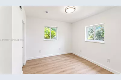 545 NW 29th Ave, Fort Lauderdale, FL 33311 - Photo 19
