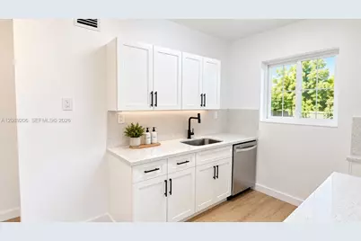 545 NW 29th Ave, Fort Lauderdale, FL 33311 - Photo 5