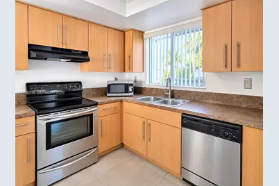 11061 NW 7th St #103-12, Miami, FL 33172 - Photo 5