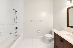 10242 NW 7th St, Miami, FL 33172 - Photo 19
