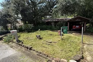 304 Iowa St, Niceville, FL 32578 - Photo 5