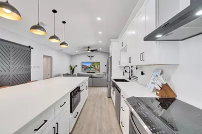 1871 NW 107th Ave, Plantation, FL 33322 - Photo 23